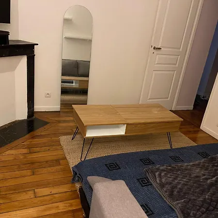 Homestay Private In Paris13